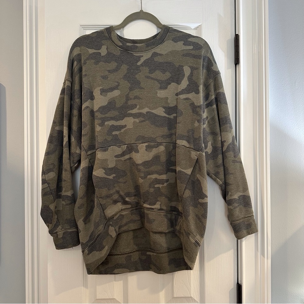 Express camo sweatshirt with pocket
